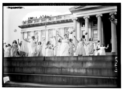 Tableaux, Treasury Wash., D.C. (Suff. Pageant) LCCN2014691466