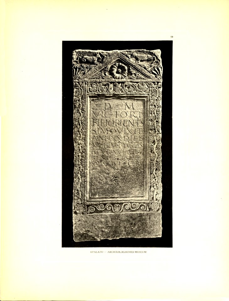 Tafel 059 Spalato - röm. Grabstein 2. Jhdt. n. Chr. (arch. Museum) - Heliografie Kowalczyk 1909
