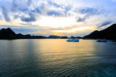 Reflection lake halong photo