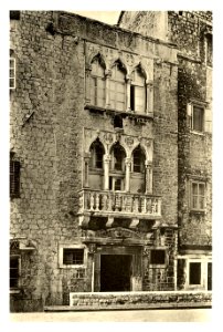Tafel 109a Traú - Trogir - Gotisches Haus am Domplatz - Heliografie Kowalczyk 1909