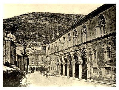 Tafel 119a Ragusa-Dubrovnik - Straßenbild - im Hintergrund die Dogana - rechtes Rektorenpalast - Heliografie Kowalczyk 1909