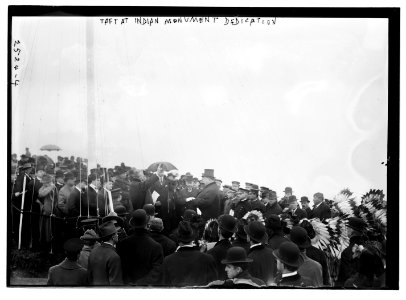 Taft at Indian Monument Dedication LCCN2014691038