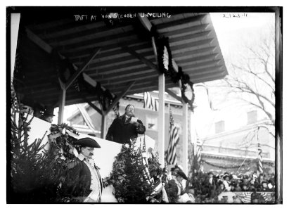 Taft at von Steuben unveiling LCCN2014688874