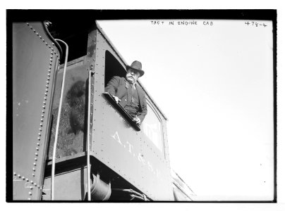 Taft in engine cab LCCN2014682243
