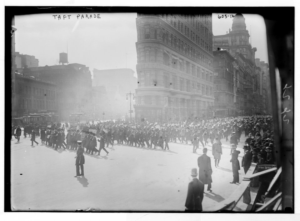 Taft Parade (New York) LCCN2014682920