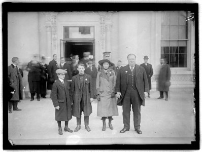 TAFT, WILLIAM HOWARD. TAFT FAMILY LCCN2016852907