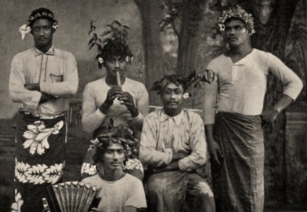 Tahitian dancers and singers, by Coulon photo