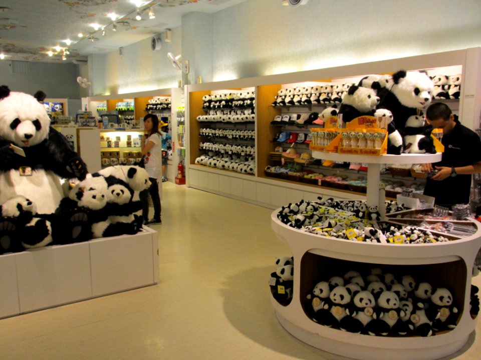 Taipei Zoo Panda Hall souvenir shop 20130707