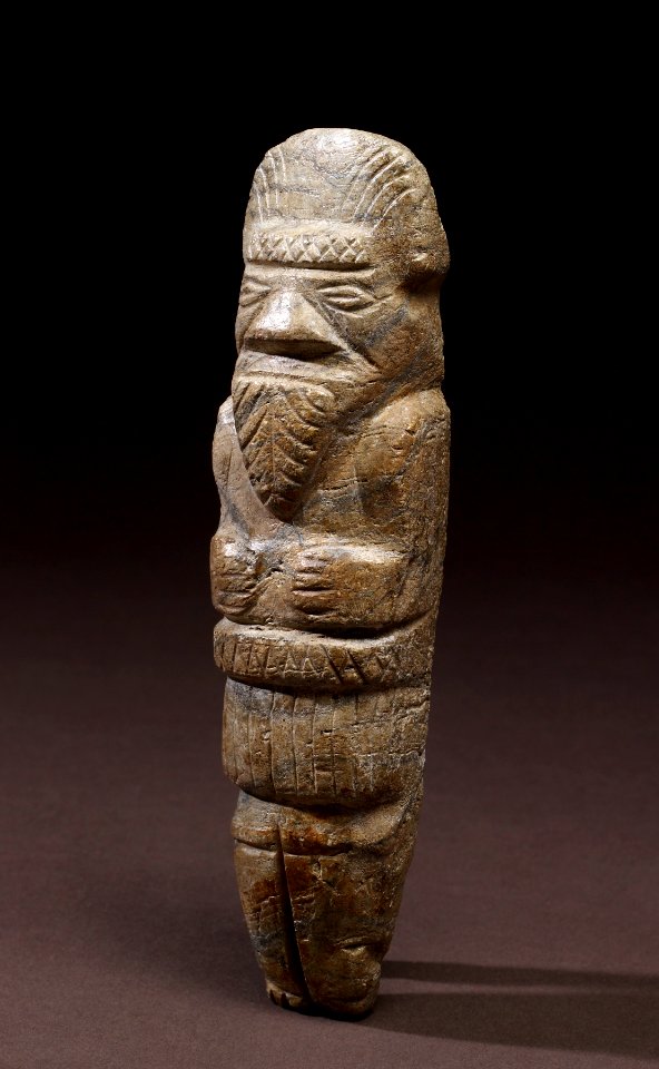 Tairona - Ancestral Figure - Walters 41333 - Three Quarter