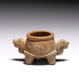 Tairona - Small Footed Bowl with Tiger Head Handles - Walters 482783 - Profile