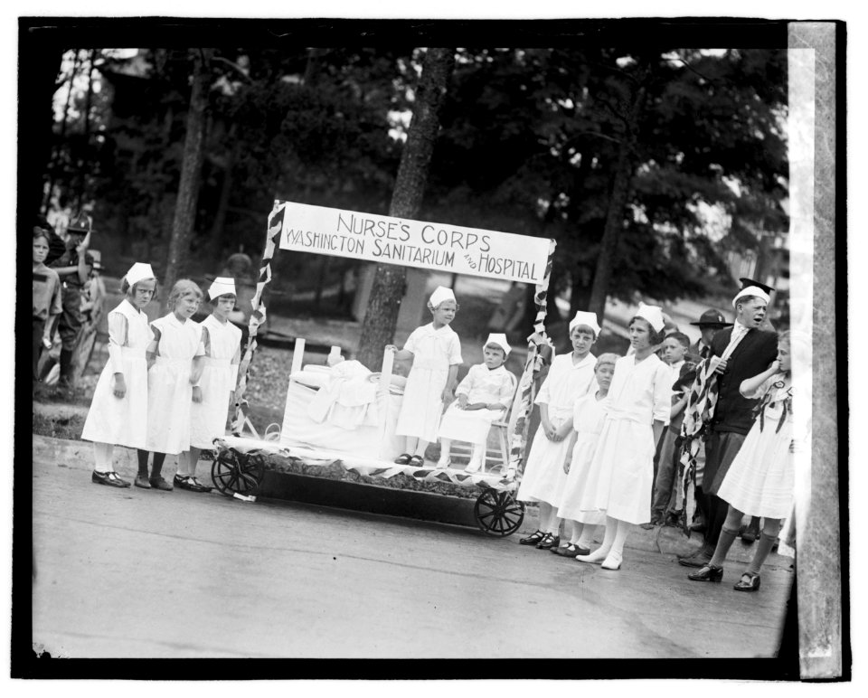 Takoma Pk., 4th of July celebration, (7-4-22) LOC npcc.06627