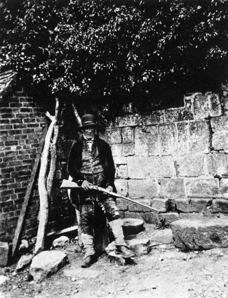 Talbot, William Henry Fox - Der Wächter von Lacock Abbey (Zeno Fotografie)