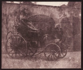 Talbot, William Henry Fox - Talbots Kutsche im Hof von Lacock Abbey (Zeno Fotografie)
