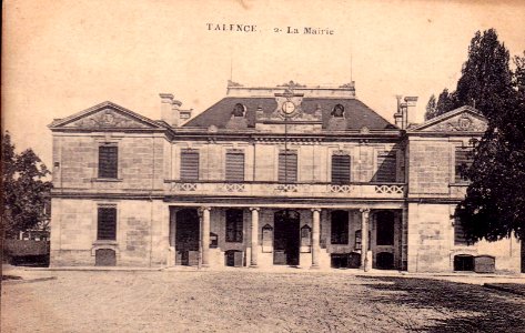 Talence - Mairie 1 photo