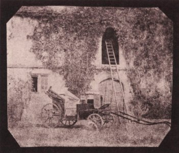 Talbot, William Henry Fox - Kutsche mit Leiter im Hof von Lacock Abbey (Zeno Fotografie)