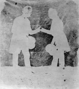 Talbot, William Henry Fox - »Der Händedruck« (Zeno Fotografie)