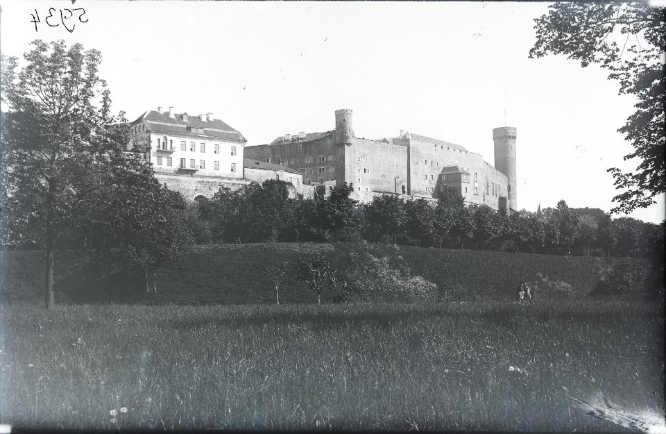 Tallinn. Vaade Toompargist (Schnelli pargist) Toompea linnus, AM N05934