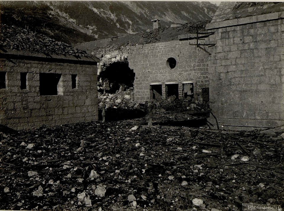 Talsperre Primolano.Interieur vom Werk Primolano nach der Sprengung. (BildID 15635395)