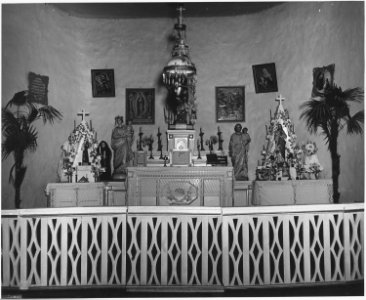 Taos County, New Mexico. Altar, church at Arroyo Hondo - NARA - 521921