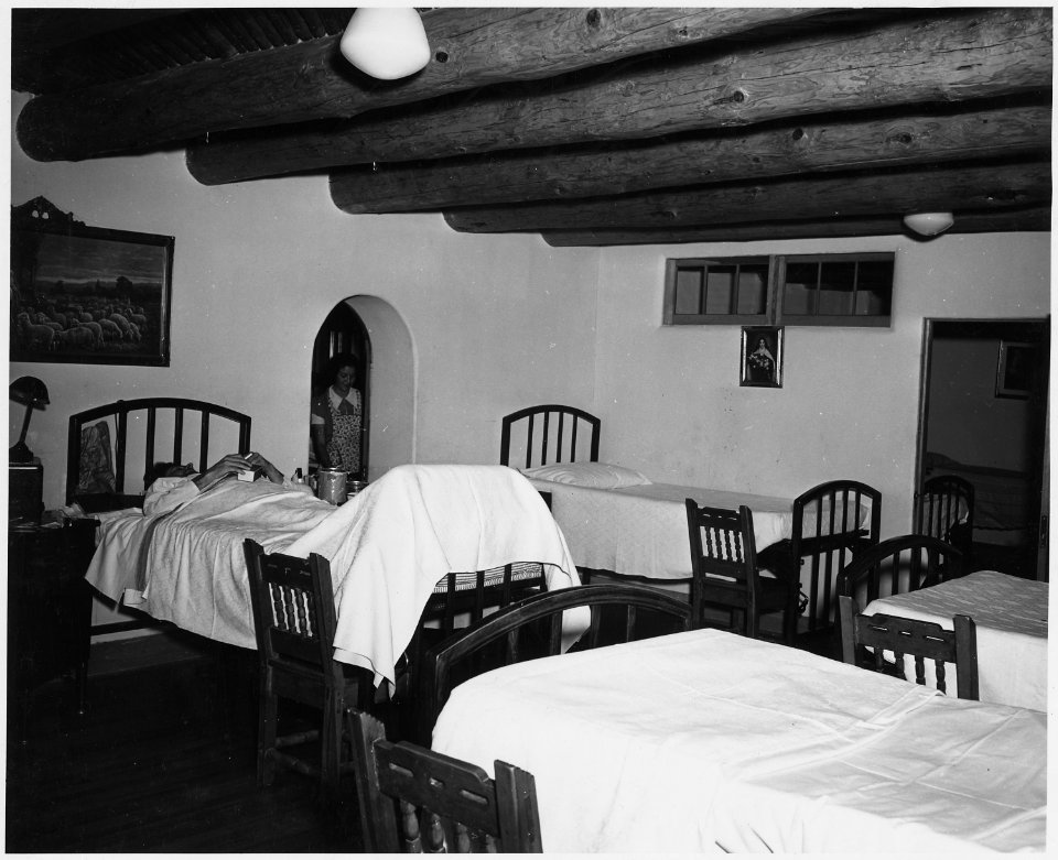 Taos County, New Mexico. Holy Cross Hospital, with 20 beds, serves the Taos area. - NARA - 521979