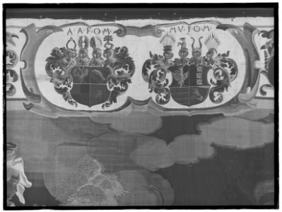 Tapetbård av ull och silke i gobelängteknik - Skoklosters slott - 8821-negative