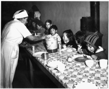 Taos County, New Mexico. The hot lunch, school at Penasco. Children pay about 1 cent daily for thi . . . - NARA - 521841