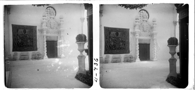 Tapís , una porta i l ' art modern a la fira del moble de Barcelona , Un