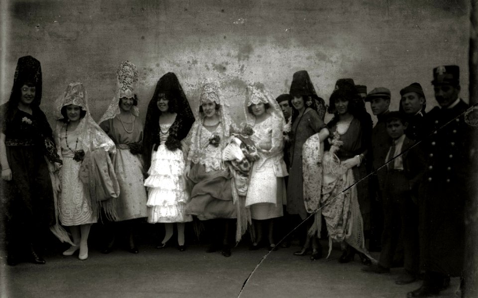 Tarde de toros en la plaza de 'El Txofre' (38 de 58) - Fondo Car-Kutxa Fototeka
