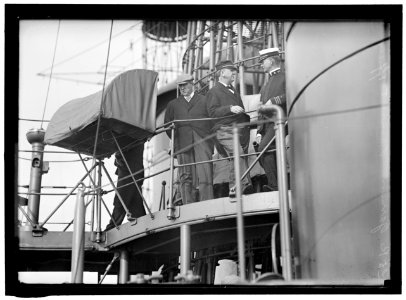 TARGET PRACTICE. DANIELS, JOSEPHUS, SECRETARY OF THE NAVY, 1913-1921; GARRISON, LINDLEY M., SECRETARY OF WAR, 1913-1916 LCCN2016864985