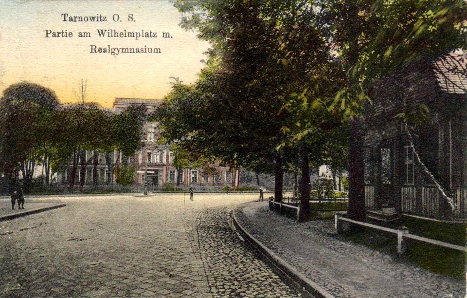Tarnowskie Góry - Wilhelmsplatz i budynek Realgymnasium u wylotu obecnej ul. Krakowskiej