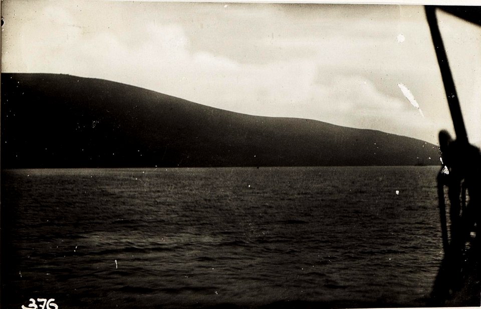 Tauchendes Unterseeboot. (BildID 15572158)