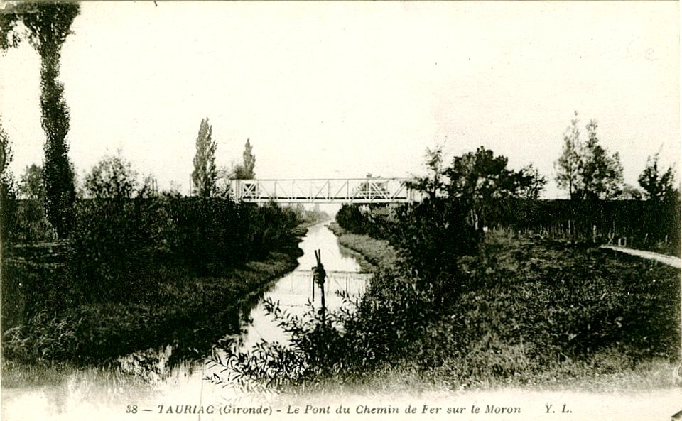 Tauriac - pont de chemin de fer b