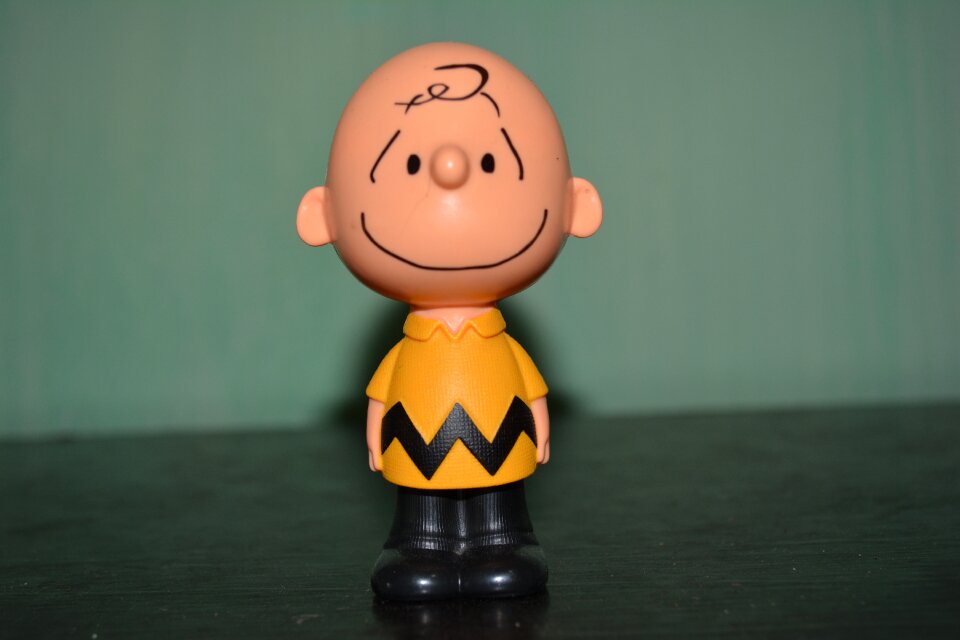 Charlie brown happy toy