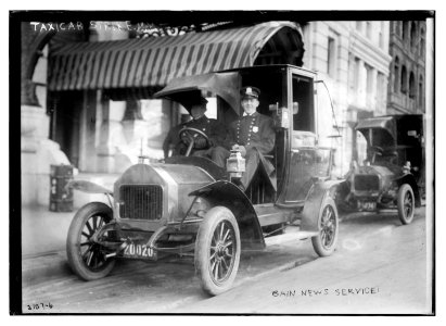 Taxicab strike New York LCCN2014688772