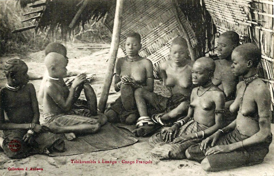 Tchikoumbis à Loango-Congo Français