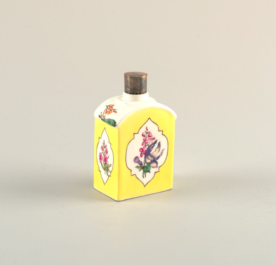 Tea Caddy And Lid (Germany), mid-18th century (CH 18175653)
