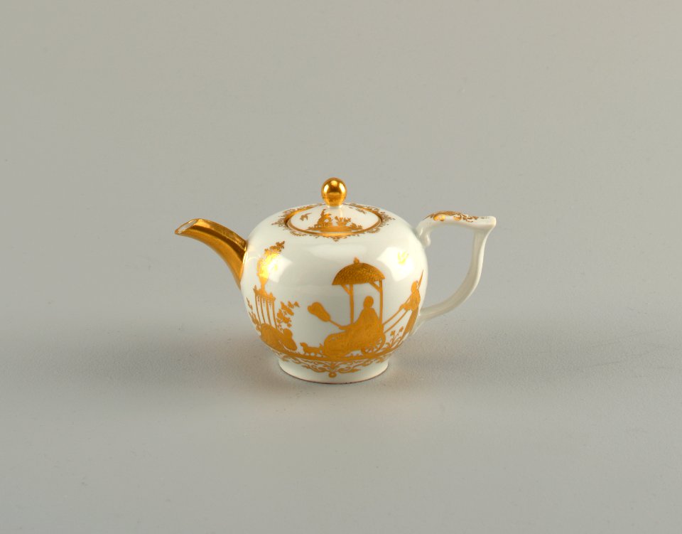 Teapot And Cover (Germany), ca. 1726–30 (CH 18350523)