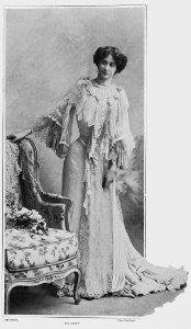 Tea-Gown par Redfern 1902