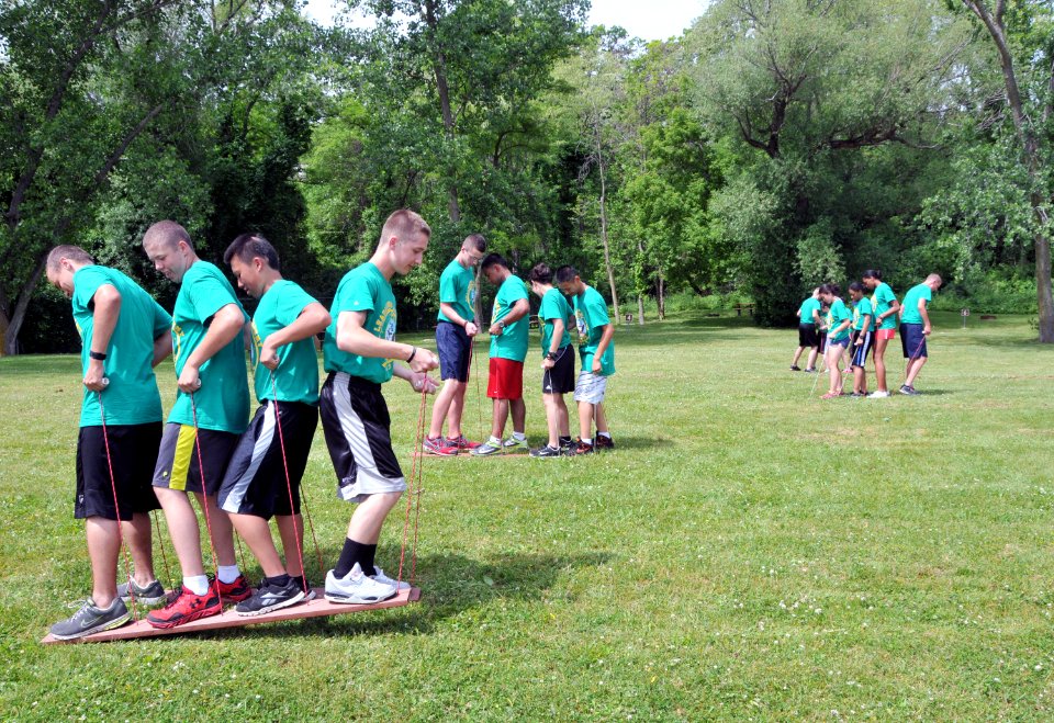 Team building excercises 140617-N-IK959-075