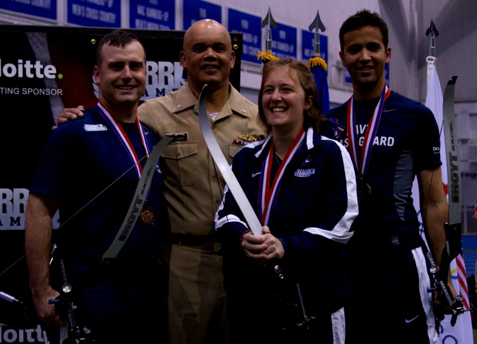 Team Navy-Coast Guard takes bronze in archery at 2012 Warrior Games 120502-N-AN499-219