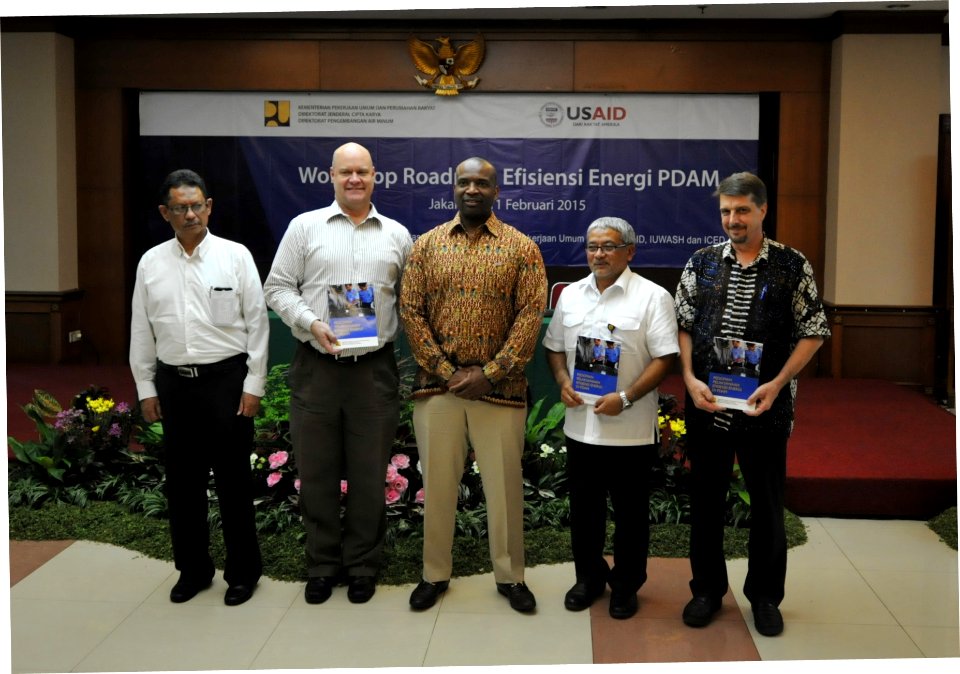 Teamwork between IUWASH and ICED on Energy Efficiency for PDAM (17786882603)