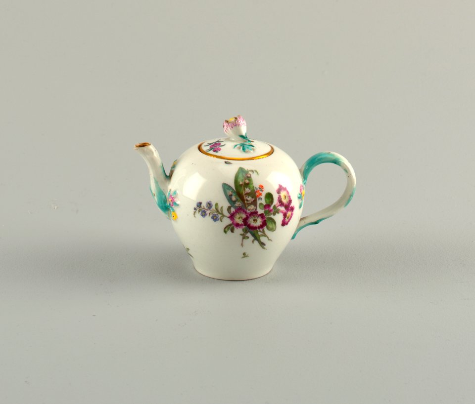 Teapot And Cover, ca. 1780 (CH 18350849)