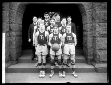Tech High baseketball team, 1920 LCCN2016851441