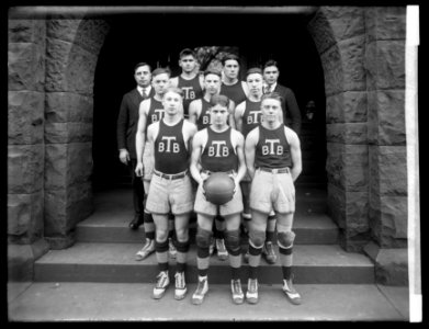 Tech basketball team, 1920 LCCN2016851442