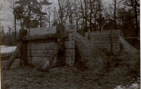 Technischer Kurs.Betonmauer vor der Sprengung. (BildID 15663713)
