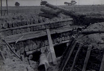 Technischer Kurs.Volltreffer im großen Liegekasten, Traverse rechts. (BildID 15663818)