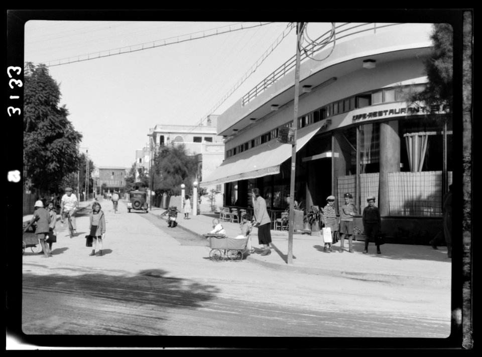 Tel Aviv. Bialik Street. Typical restaurant LOC matpc.15185