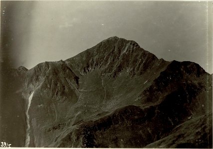Tele-Aufnahme vom Promos, Kote 2198. Aufgenommen von Kote 1728 ca. 3000 Schritte von der Zollnerhöhe. (BildID 15460405)