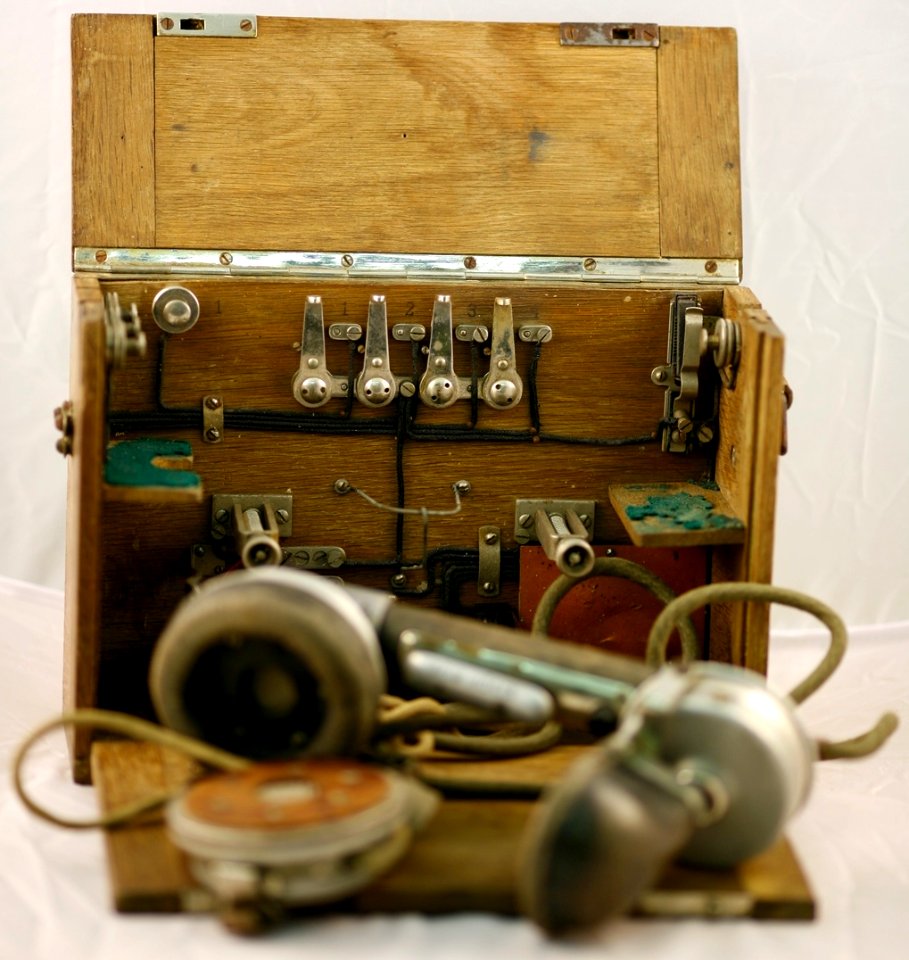 Telefon iz prve svetovne vojne (model M 07)