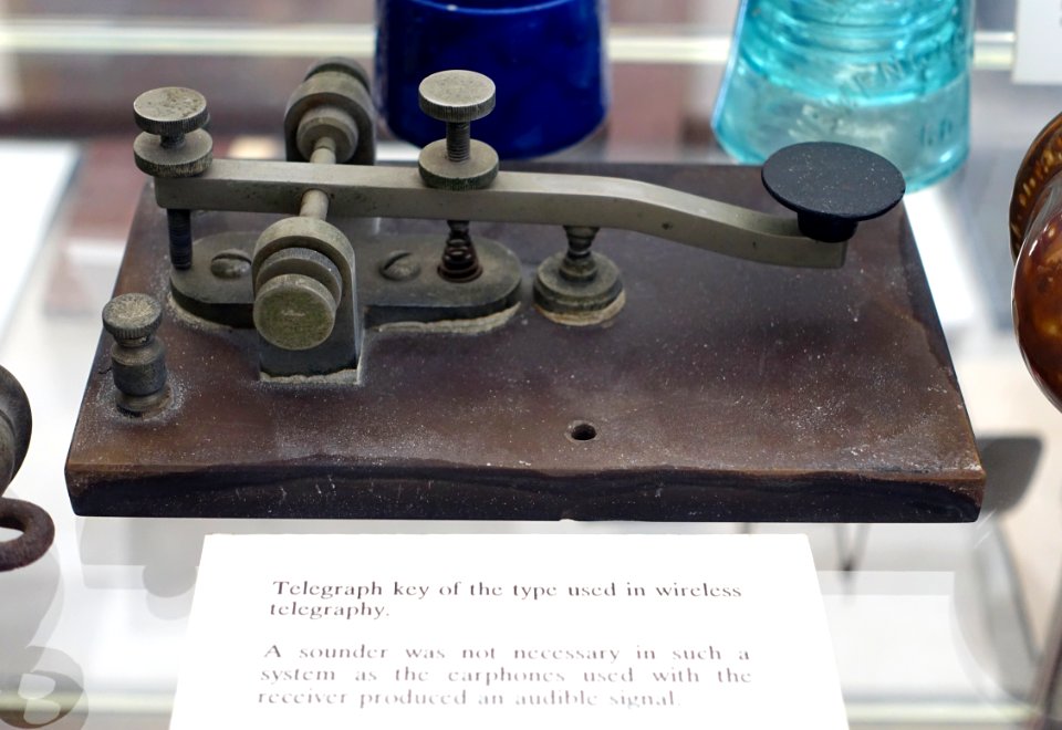 Telegraph key for wireless telegraphy - Bennington Museum - Bennington, VT - DSC08640